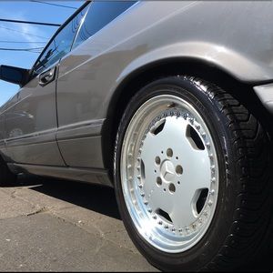 Meet your Posher, Laurence